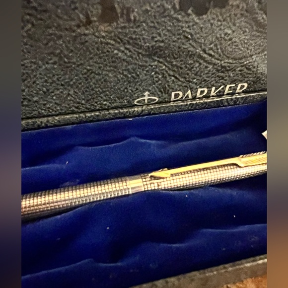 Parker Sterling Silver Ballpoint pen with Box - Picture 5 of 6